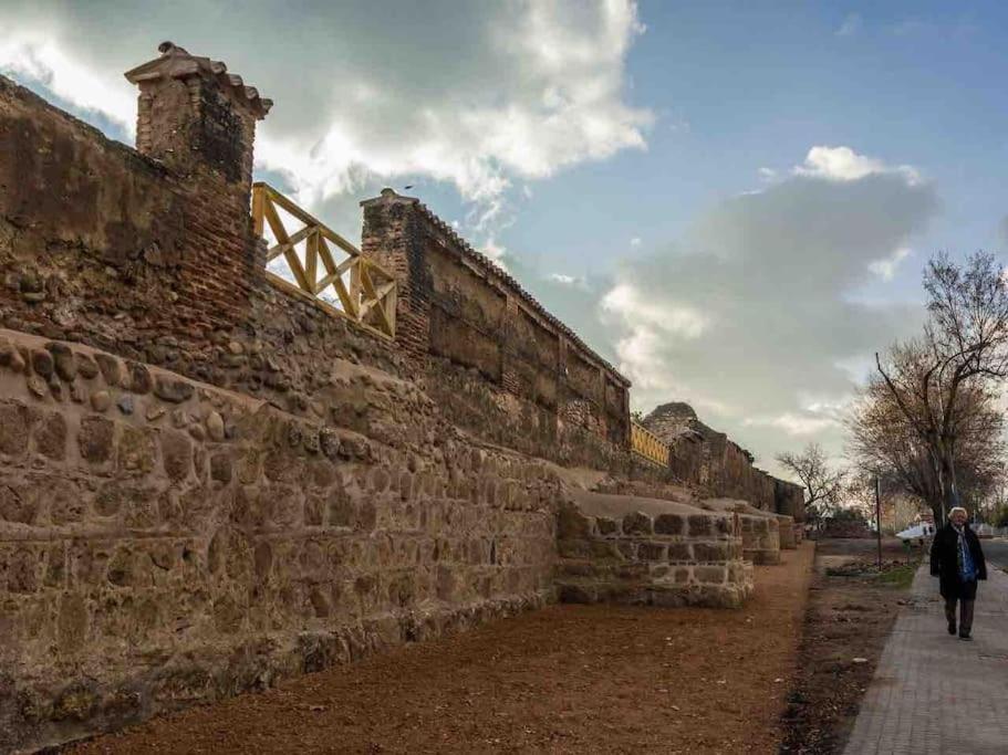 Eco Alojamiento La Cartuja De Talamanca Talamanca de Jarama Esterno foto