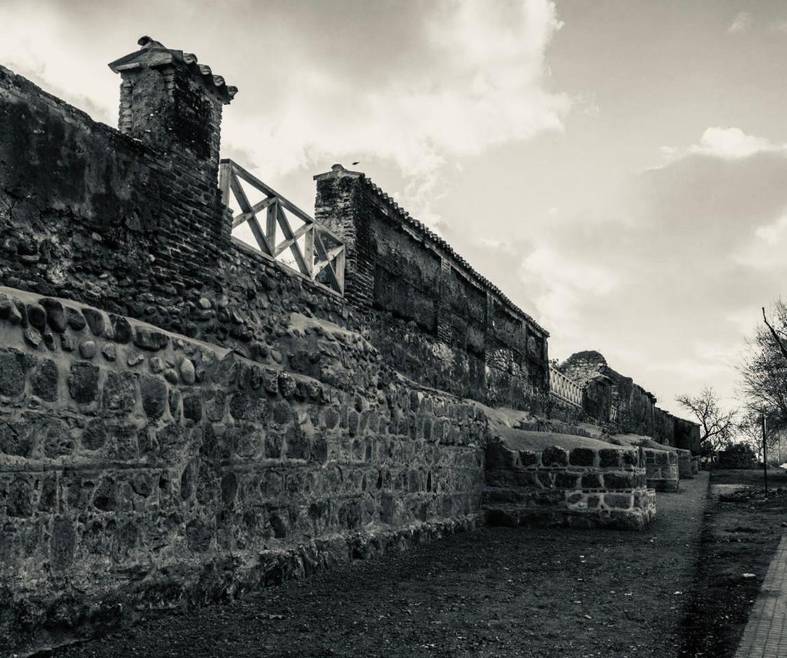 Eco Alojamiento La Cartuja De Talamanca Talamanca de Jarama Esterno foto